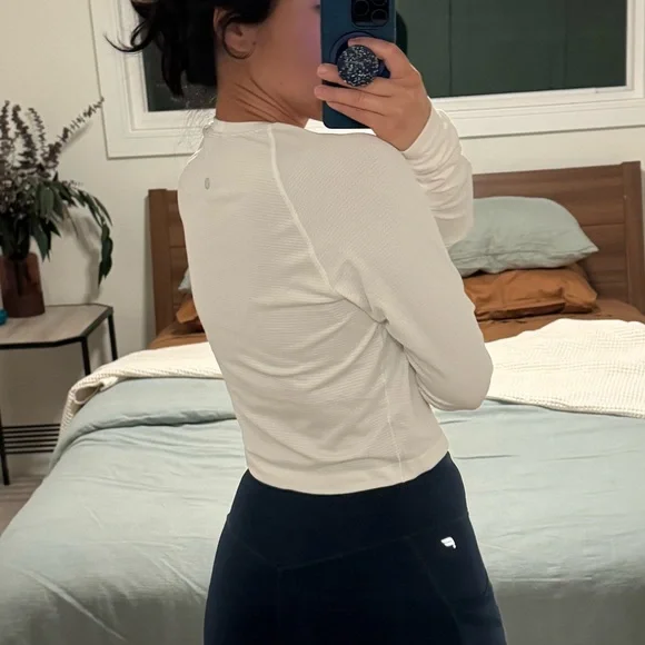 Lululemon Swiftly Tech White Long Sleeve Waist Length Shirt Top (size 12) - Picture 6 of 10